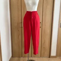 レオナール☆イタリア製 カンカン素材 ピンタック ストレートパンツ 紫