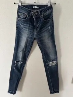 AZUL デニムスキニーパンツ