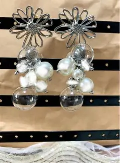 ハンドメイドピアス＊お花*パールビーズ