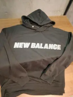 大人気　正規品　NEW BALANCE パーカー ブラック送料無料24H内発送