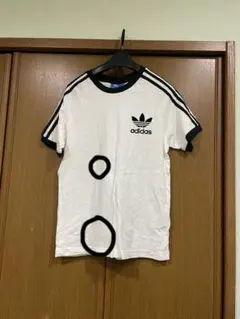 adidas ホワイト Tシャツ