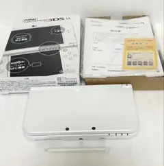【極美品、箱付き】New ニンテンドー3DS LL パールホワイト