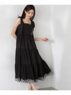 エンブロイダリーティアードワンピース