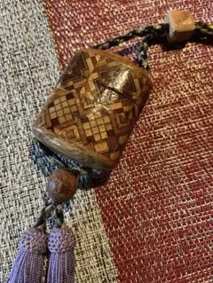 漆器 印籠 蒔絵 城 黒地に金 根付 角 薬入れ 小物入れ 漆器 印籠 蒔絵 城 黒地に金 根付 角 薬入れ 小物入れ 漆器 印籠