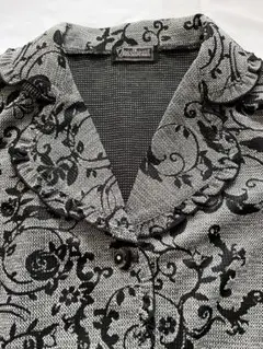 上着　グレーおしゃれ　特別な場所などに