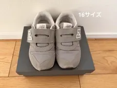 New Balance スニーカー グレー キッズ16のサムネイル
