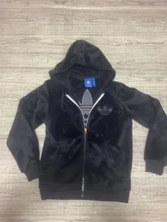 adidas フリースパーカー ブラック