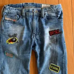 diesel kids・ダメージ加工のデニム ジーンズ