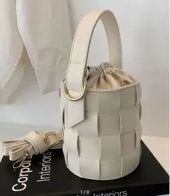 バケットバッグ