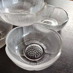 HOYA ？　デザート　花形　ガラス　ボウル　小鉢　　5個セット 　11×4㎝のサムネイル