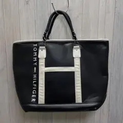 TOMMY HILFIGER トートバッグ　大容量　レザー風　刺繍ロゴ
