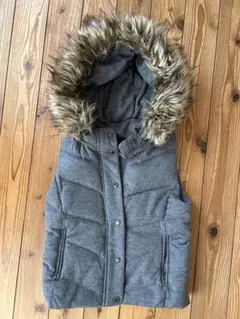 GAP フードファー付きダウンベスト　XSサイズ