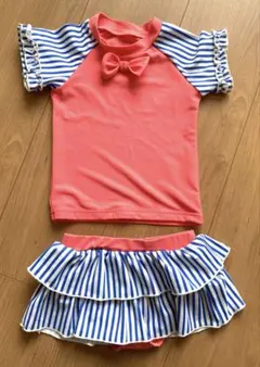 フリル付きコーラルピンク水着