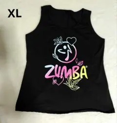 ZUMBA タンクトップ ブラック　カラフル大きめロゴ　バッグオープン　XL