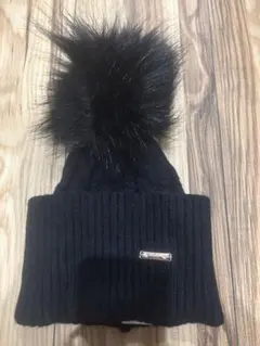 Rady ファー付き黒ニット帽