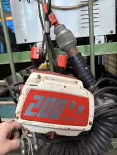 日立 電動ホイスト 電動チェーンブロック 900kg 100V - メルカリ