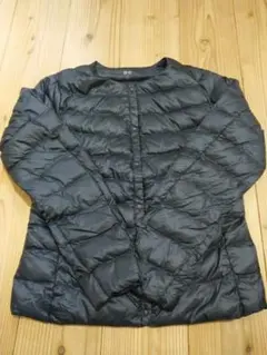 ノーカラー ダウンジャケット