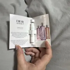 Dior addict 香水サンプル　未使用