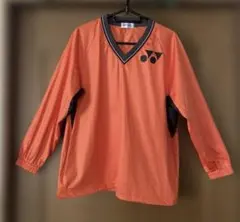 ヨネックス　Vネック ウィンドブレーカー