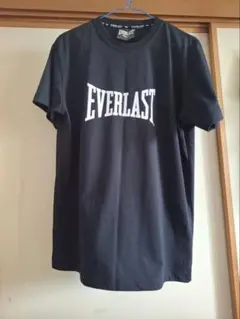 EVERLAST 黒 Tシャツ ロゴ入りのサムネイル