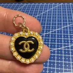 Item thumbnail for item 30e4784e-5d8c-48b6-a6d8-487adea6ef1c