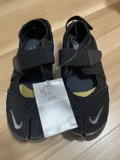 NIKE AIR RIFT ブラック 24cm