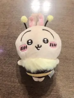 ちいかわ　ハチさをんぬいぐるみ　うさぎ