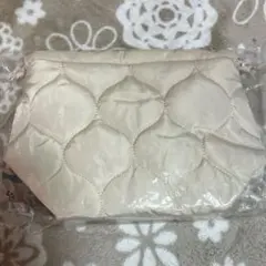 クリオ CLIO キルティング ポーチ バッグ ノベルティ