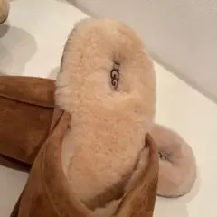 UGG ブラウン サンダル 9 US / 8 UKのサムネイル