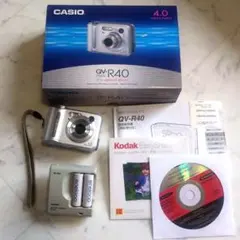 カシオ　QV-R40 デジカメ　中古品　単三電池のサムネイル