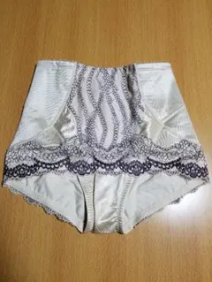 Item thumbnail for item 24e4170d-d1c7-4410-9551-2ed342467de4