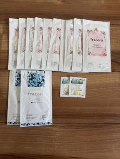 fracora WHITE'st 潤白マスク LIFTest 12枚セットのサムネイル