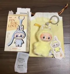 LABUBU pin for love イニシャル【F】