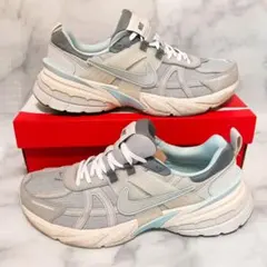 美品 NIKE V2K RUN スニーカー グレー28.5cm 　(W29cm)