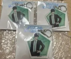 ブルーロック アクリルキーホルダー TSUTAYA スーツ　糸師凛　セット