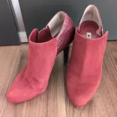 DAIANA 赤 スエード ブーティ