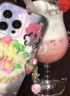 いちごモチーフ チャーム キーホルダー y2k