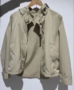 GU ベージュ マウンテンパーカー Mサイズ