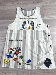 保育士　キャラクターエプロン　ミッフィー
