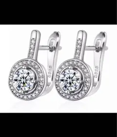 セレブ愛用！プラチナシルバー　CZダイヤ　ピアス