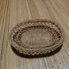 小降りで可愛らしい ラタン 小物入れ 使い道色々