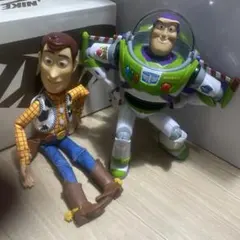 ウッディ　バズ　トイストーリー　おもちゃ