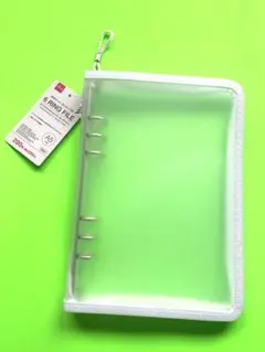DAISO 6リングファイル A5 ジッパーホワイト 内ポケット・ストラップ付