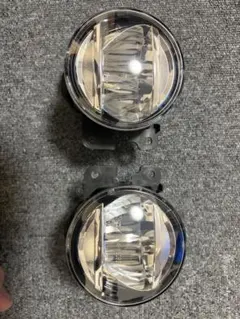 TOYOTA トヨタ 純正 LED フォグランプ フォグライト コイト KOITO 48-150 / 70311 アルファード（30系） ヴェルファイア（30系 / AYH30Wなど） プリウス / プリウスα（一部グレード） アクア ヴォクシー / ノア（一部グレード） ハリアー（一部グレード） レクサス（RX・IS・CT 等） ヴィッツ / カローラ系（フィールダー・ルミオンなど） ランドクルーザー系 プリウス/ヴォクシー/アクア/レクサス/30/アルファード/ヴェルファイア
