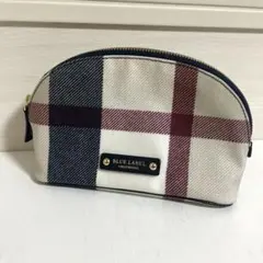 BLUELABEL CRESTBRIDGEチェックPVC半円型 ポーチ ベージュ