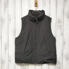 GU ジーユー (M)　ヒートパデッドベスト　ユニセックス　ブラック