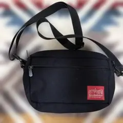 ブラック ショルダーバッグ サコッシュ