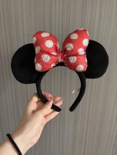 ミニーマウスカチューシャ 赤と黒のドット柄