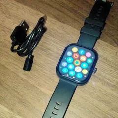 多用途スマートウォッチ 4×3.5cmのフルタッチスクリーン、通話、その他多機能