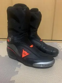 DAINESEレーシングブーツAXIAL D1 BOOTS 41サイズ 27.0